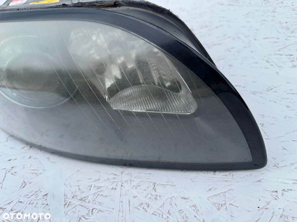 LAMPA VOLVO C70 II 2 XENON PRAWA PRZÓD - 2