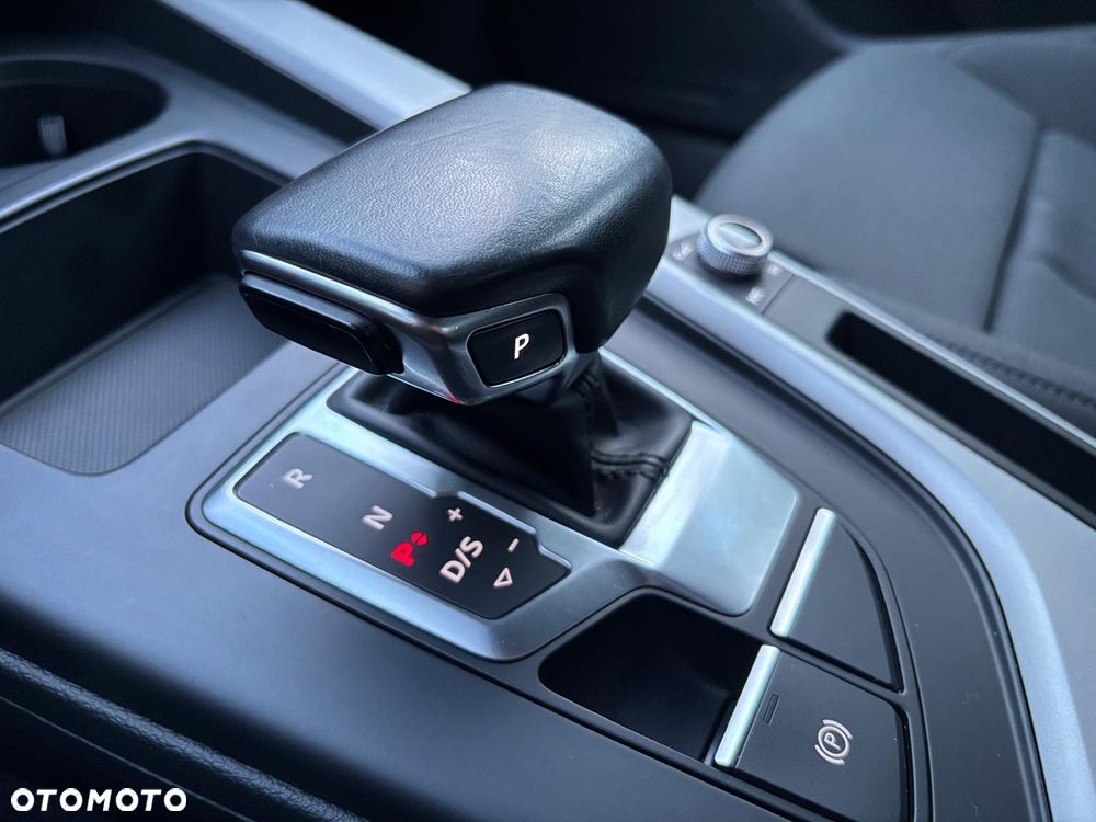 Audi A4 Avant 30 TDI S tronic advanced - 27