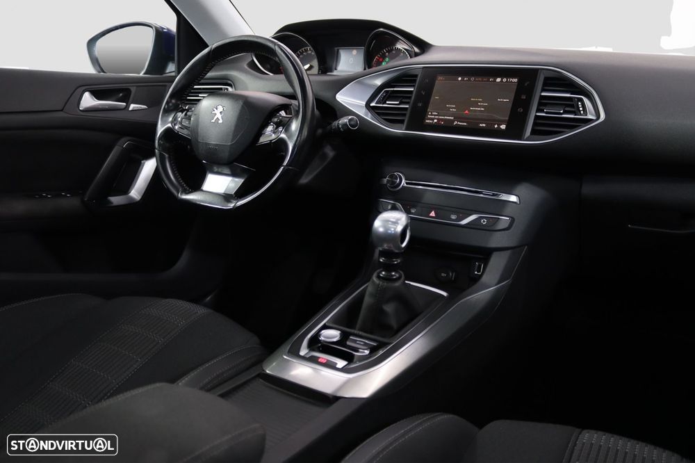 Peugeot 308 1.2 PureTech Allure - 5