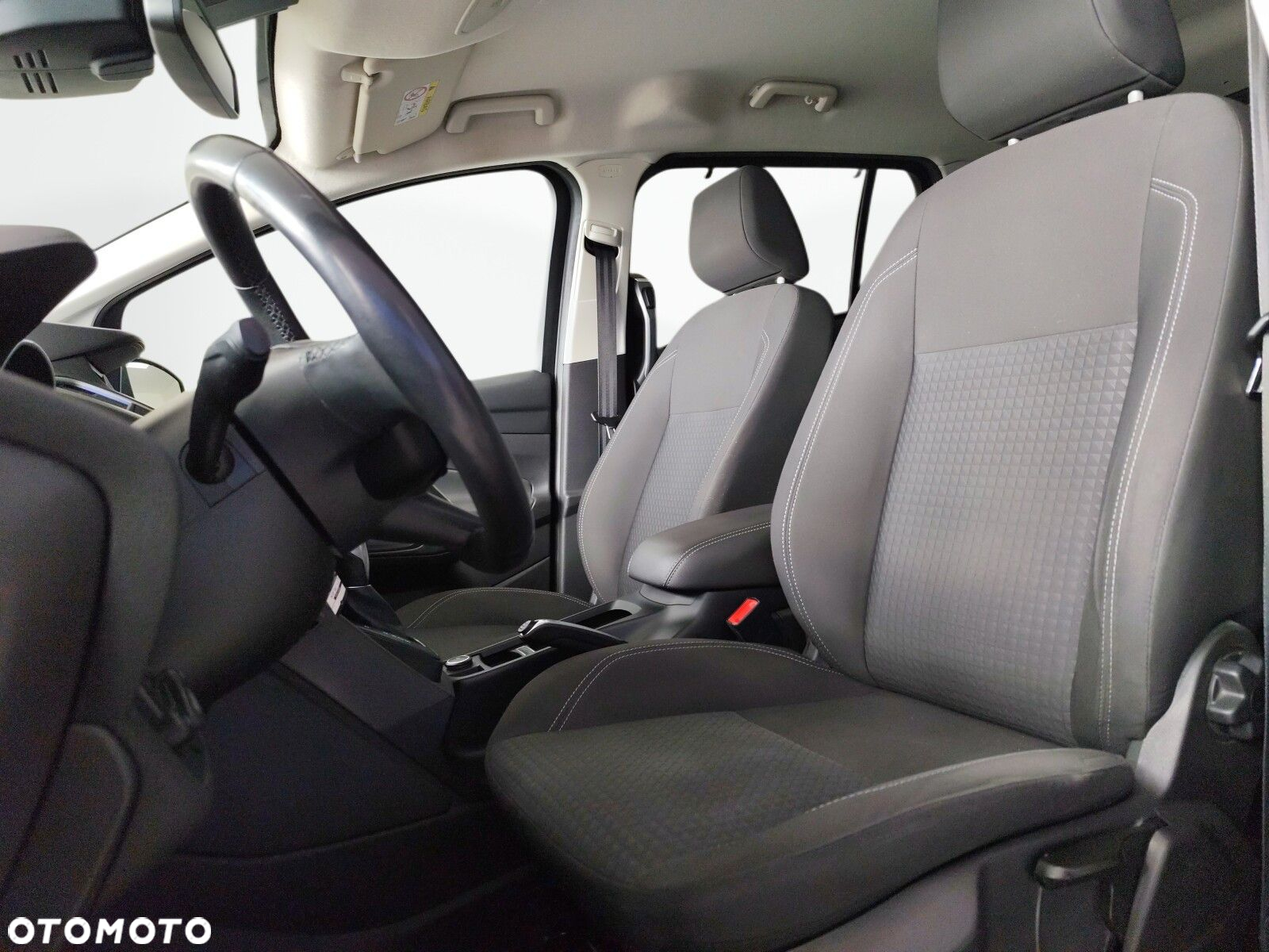 Ford Grand C-MAX - 10