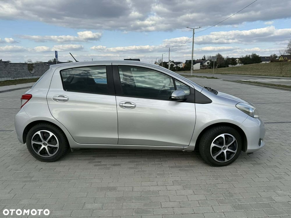 Toyota Yaris - 5