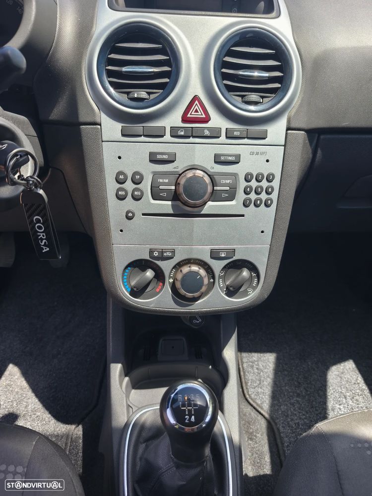 Opel Corsa 1.2 Go! - 8