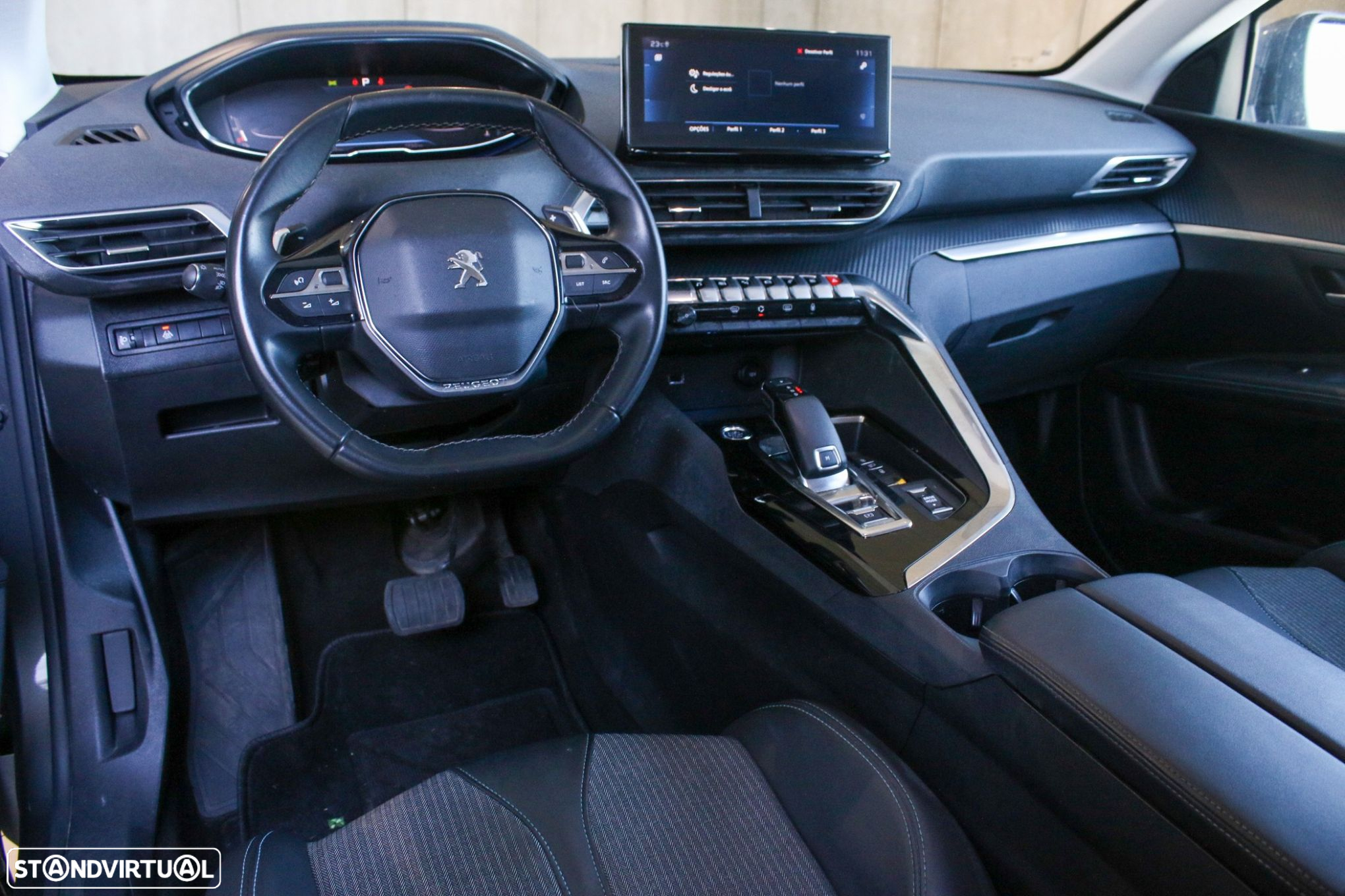 Peugeot 5008 1.2 PureTech Allure EAT8 - 30