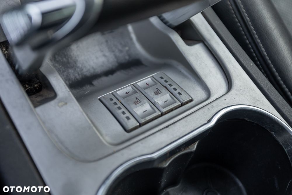 Ford Galaxy 2.2 TDCi Platinium X (Ghia) - 26