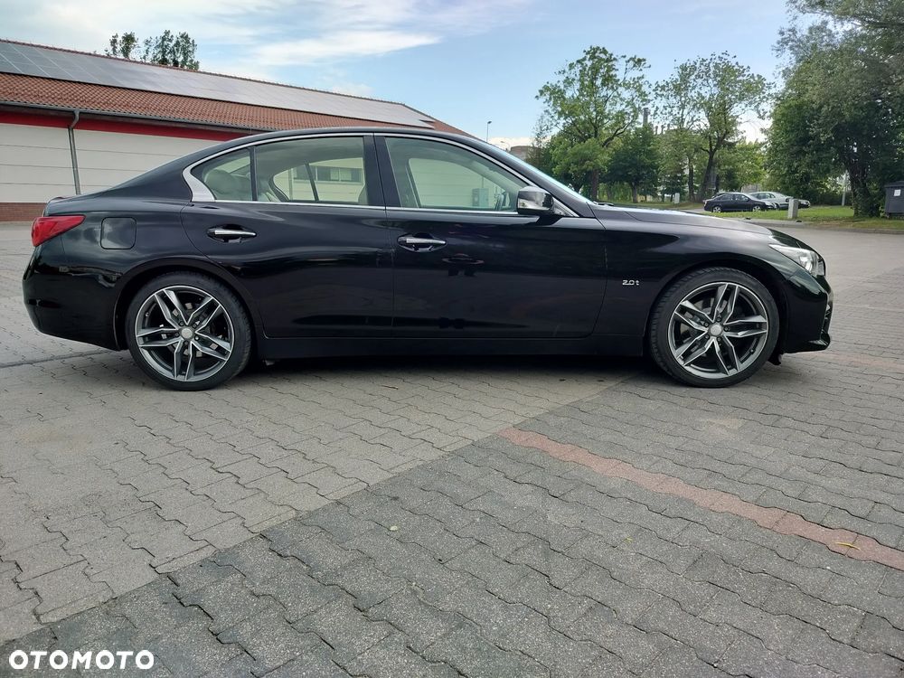 Infiniti Q50 2.0t Sport Sound Studio by Bose - 7