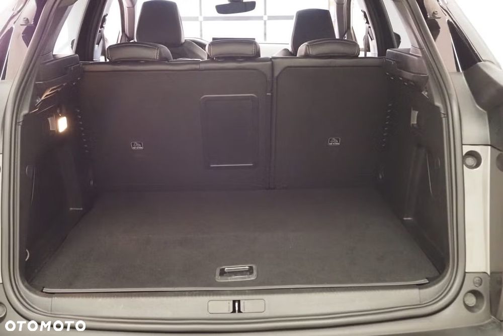 Peugeot 3008 1.6 PureTech HYbrid4 GT Line S&S EAT8 - 6