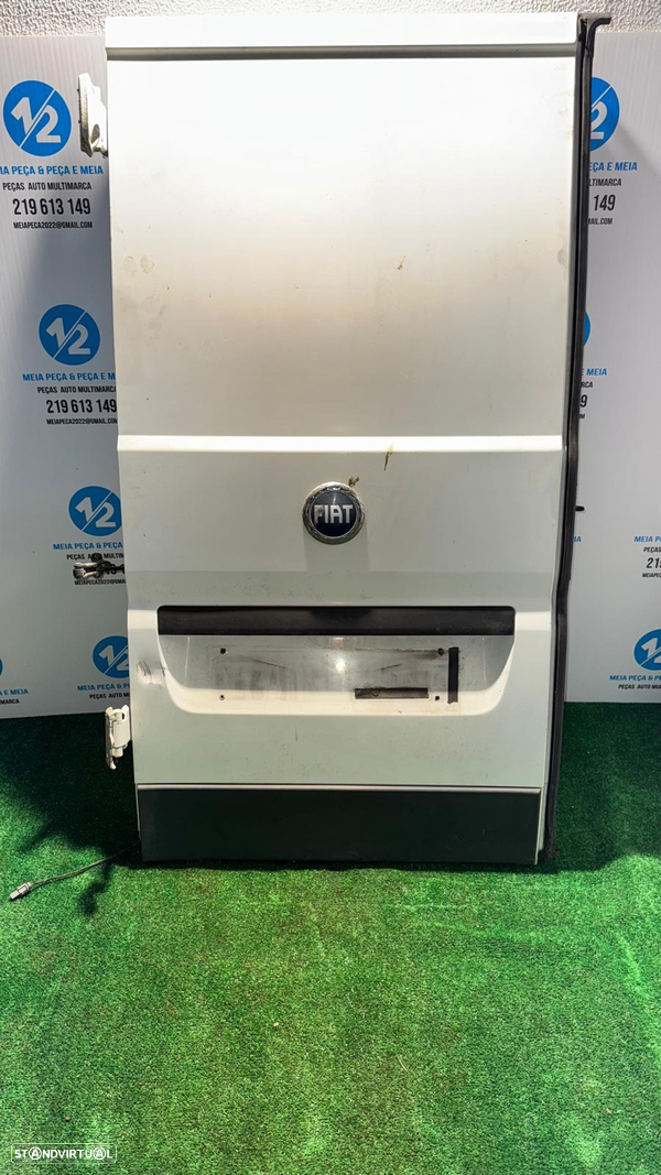 Porta traseira esquerda Fiat Ducato