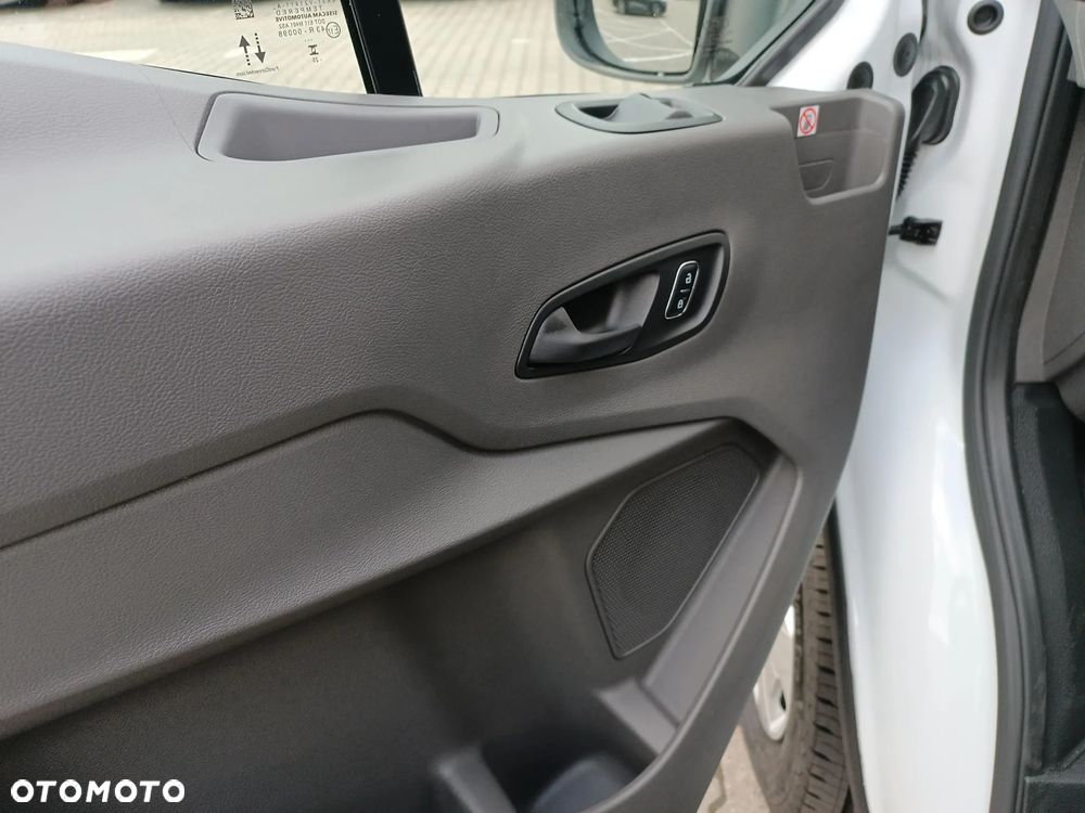 Ford Transit - 10