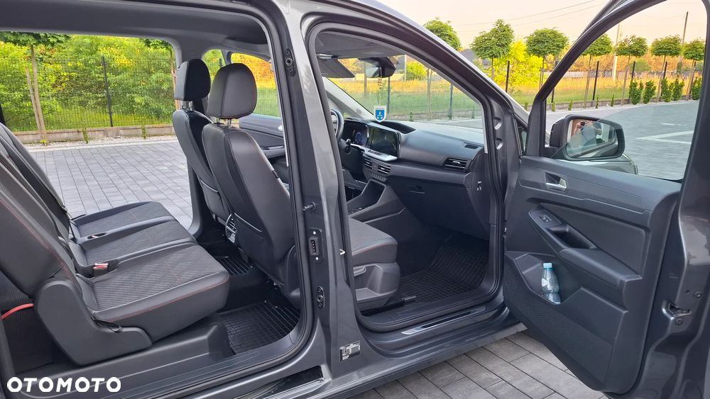 Ford Tourneo Connect - 22