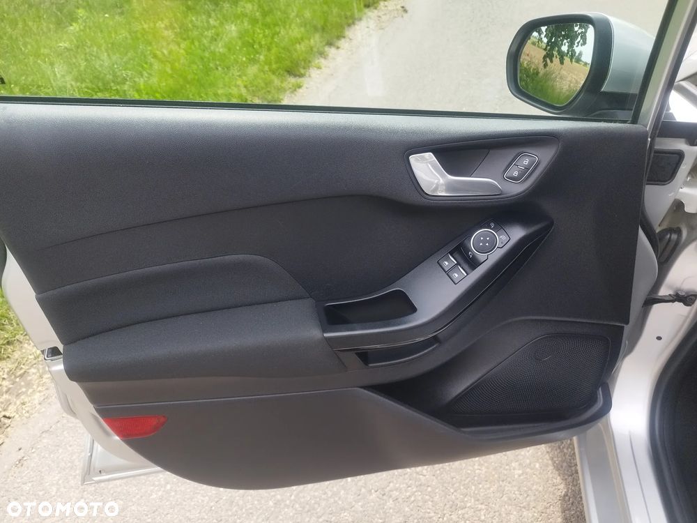 Ford Fiesta 1.1 S&S TREND - 20