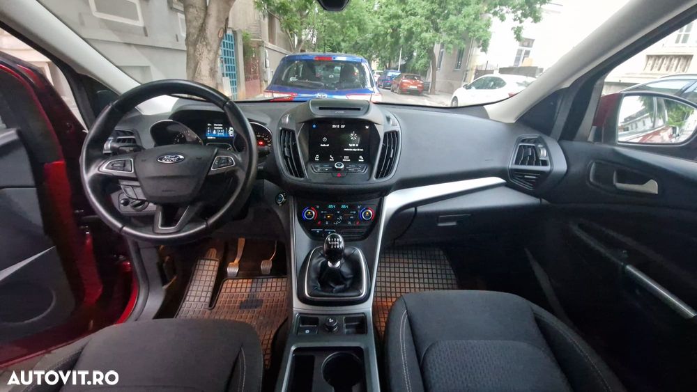Ford Kuga - 17
