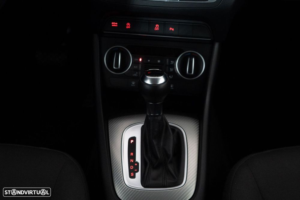 Audi Q3 2.0 TDI quattro Sport S tronic - 23