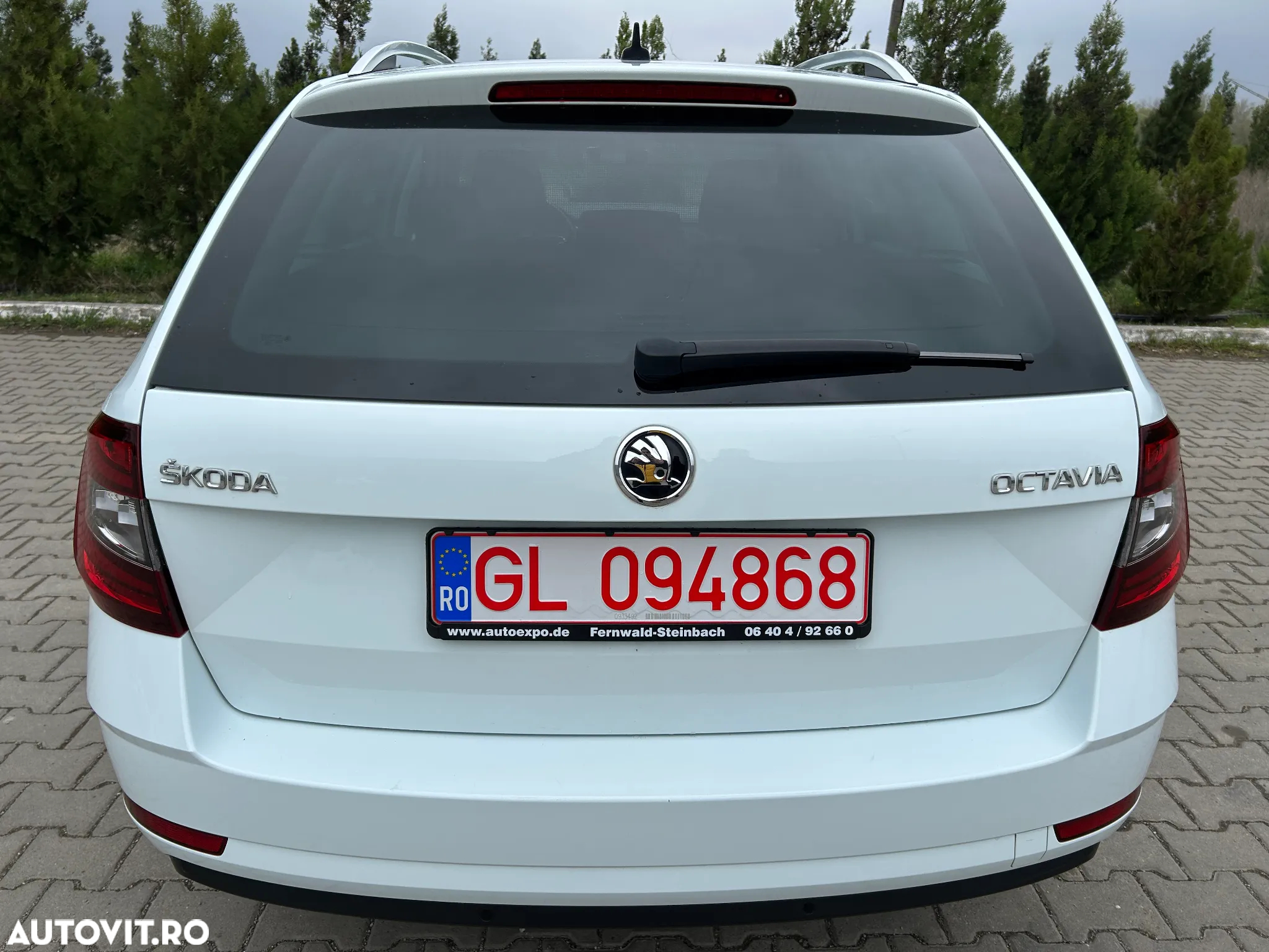 Skoda Octavia Combi 1.5 TSI ACT DSG Style - 6