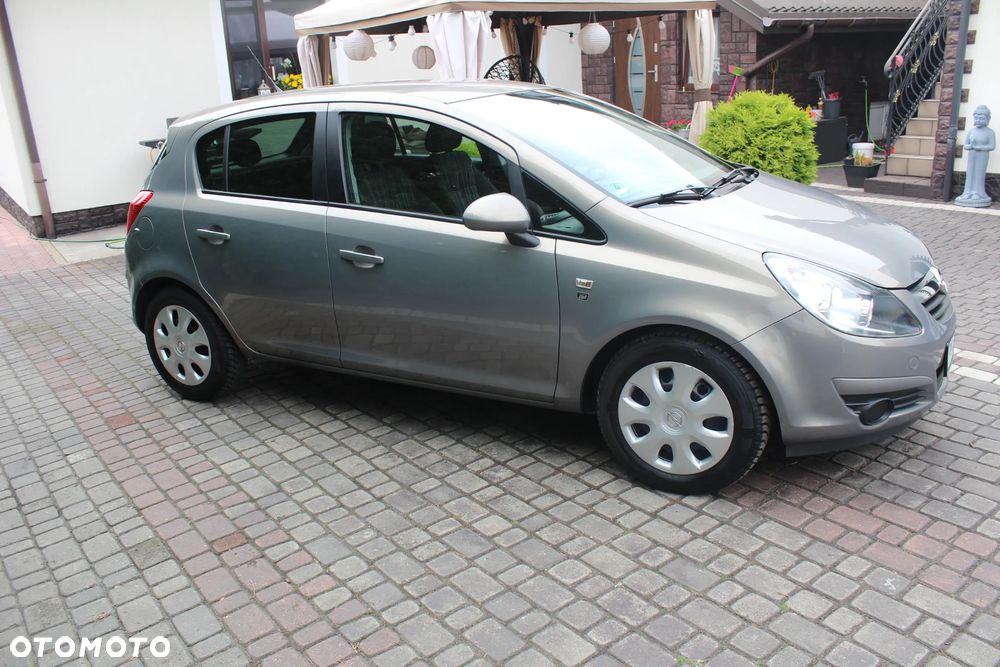 Opel Corsa - 4