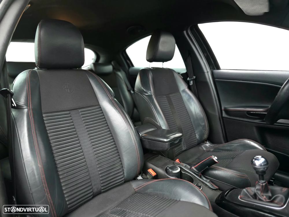 Alfa Romeo Giulietta 1.6 JTDM Distinctive - 18