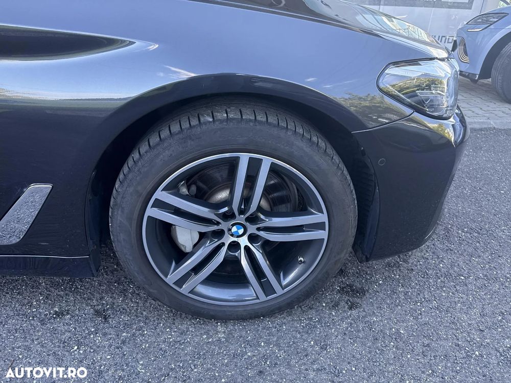 BMW Seria 5 530e xDrive AT PHEV - 26
