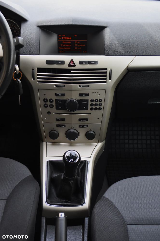 Opel Astra 1.6 Edition Sport - 16