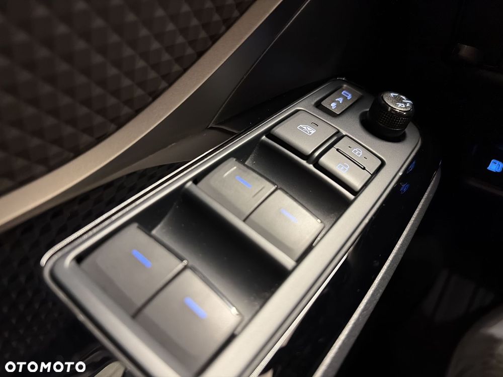Toyota C-HR 2.0 Hybrid Executive - 20