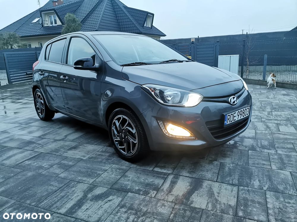 Hyundai i20 1.4 Automatik Comfort - 16