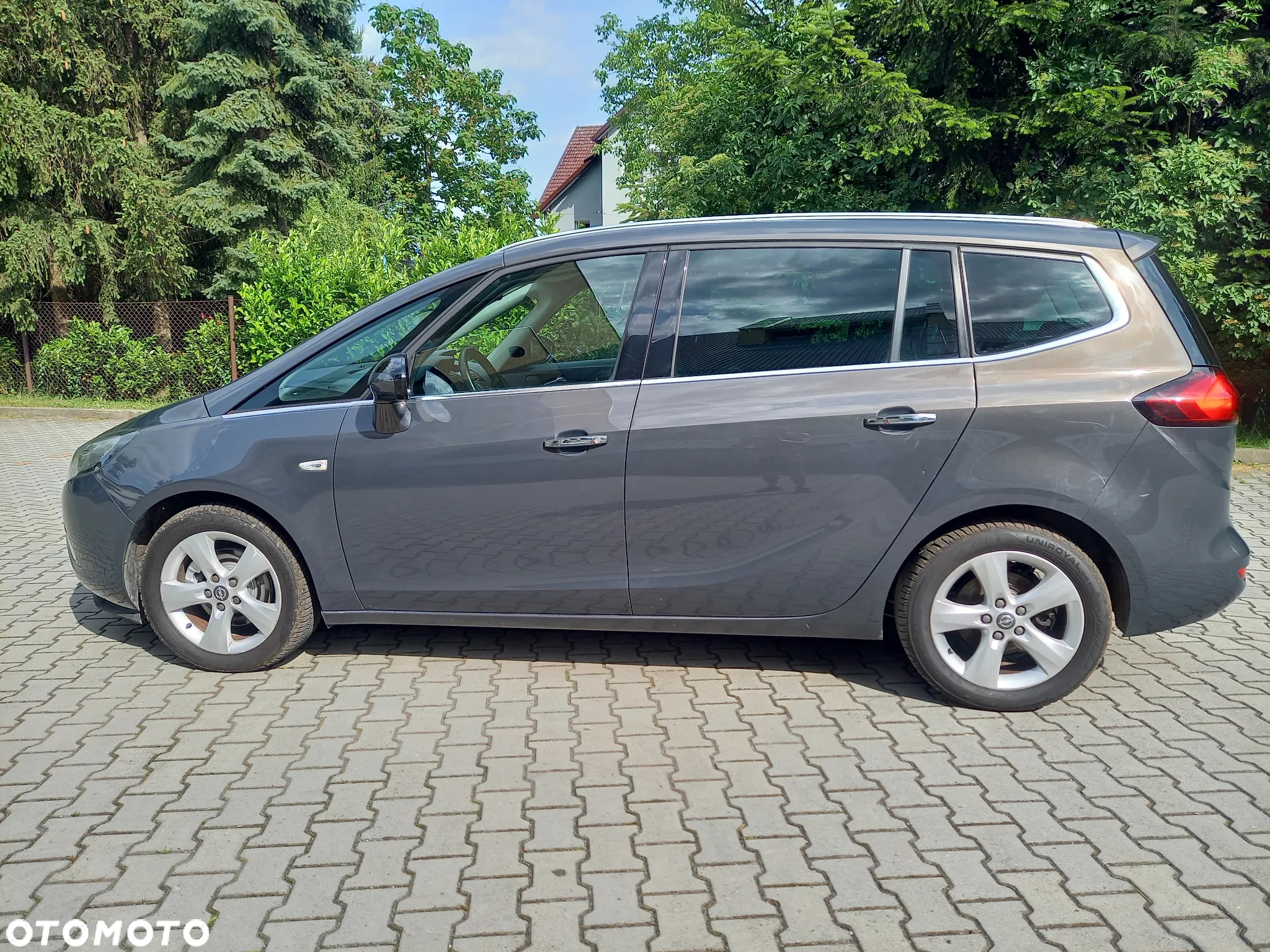 Opel Zafira - 10
