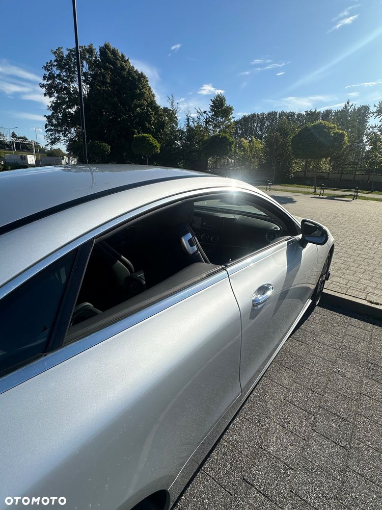 Mercedes-Benz Klasa E 200 9G-TRONIC Avantgarde - 20