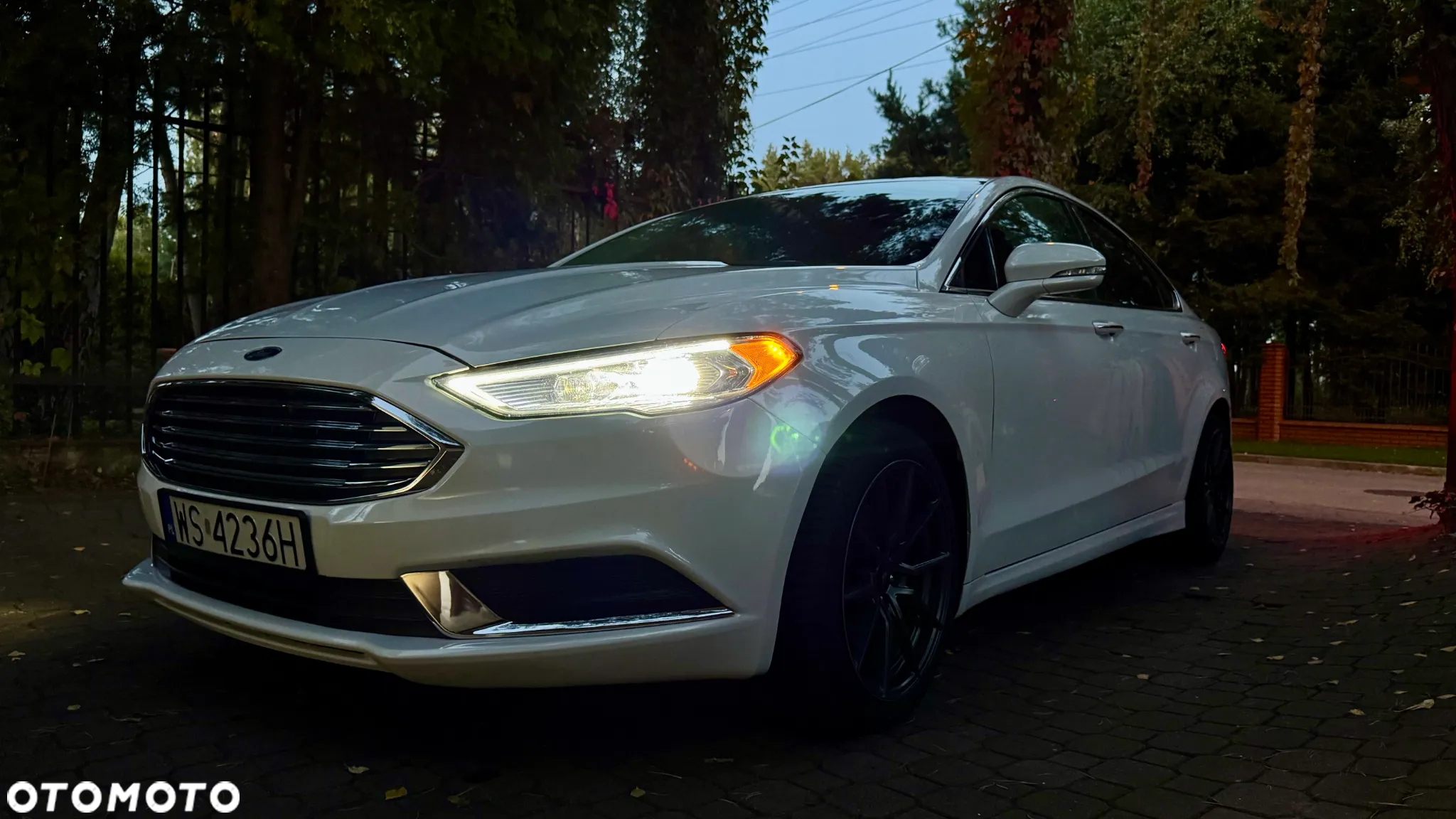 Ford Fusion - 12