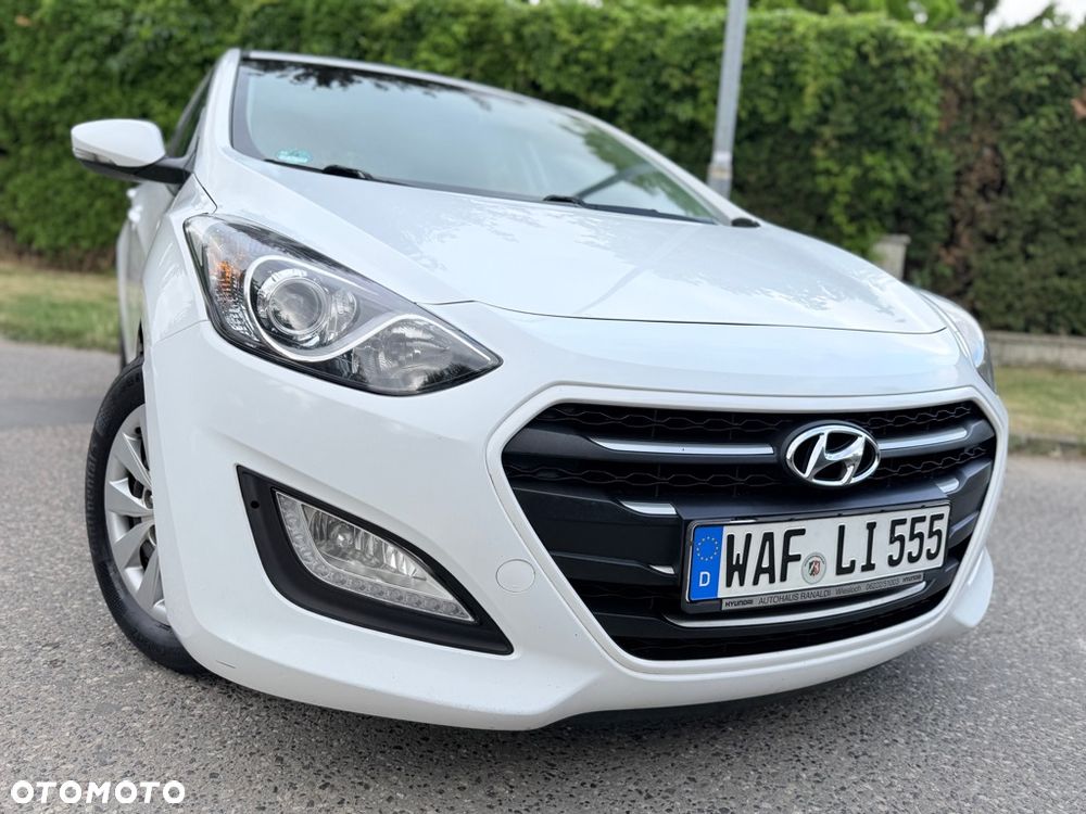 Hyundai i30 1.6 CRDi BlueDrive Premium - 2
