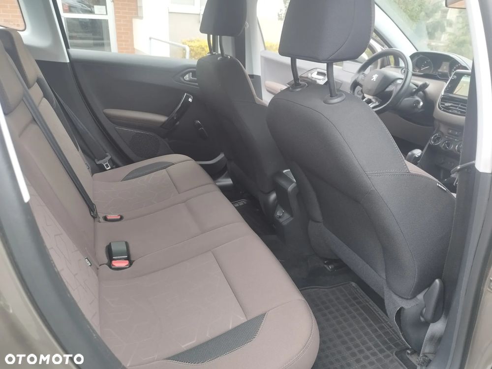 Peugeot 2008 1.2 VTi/Pure Tech Active - 15