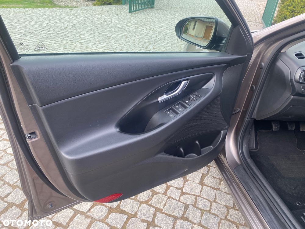 Hyundai i30 1.5 Pure - 21