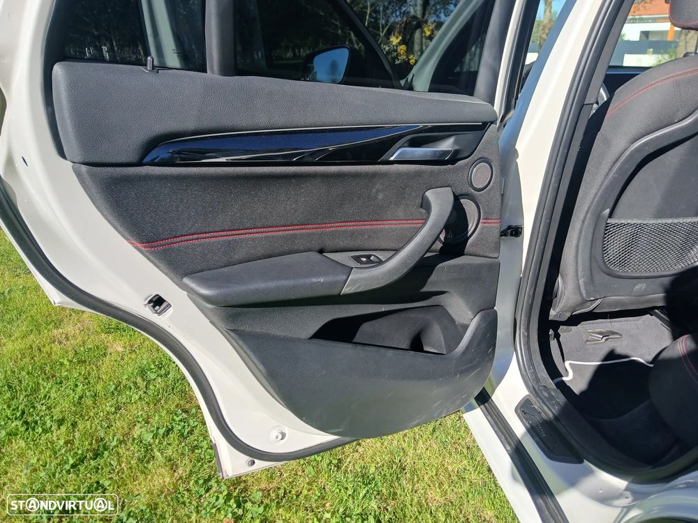 BMW X1 16 d sDrive Pack M - 8