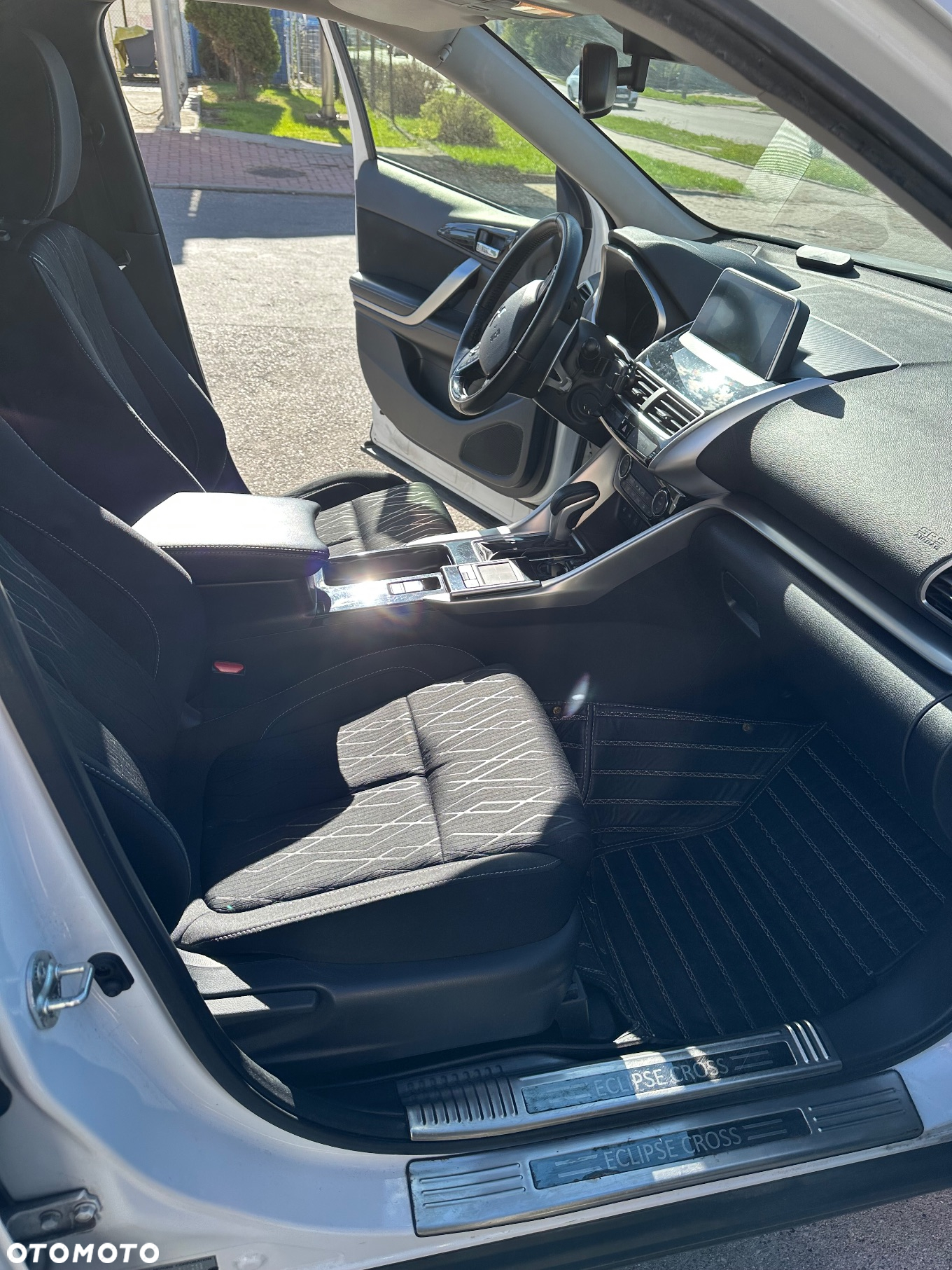 Mitsubishi Eclipse Cross 1.5 T Invite Plus CVT - 12