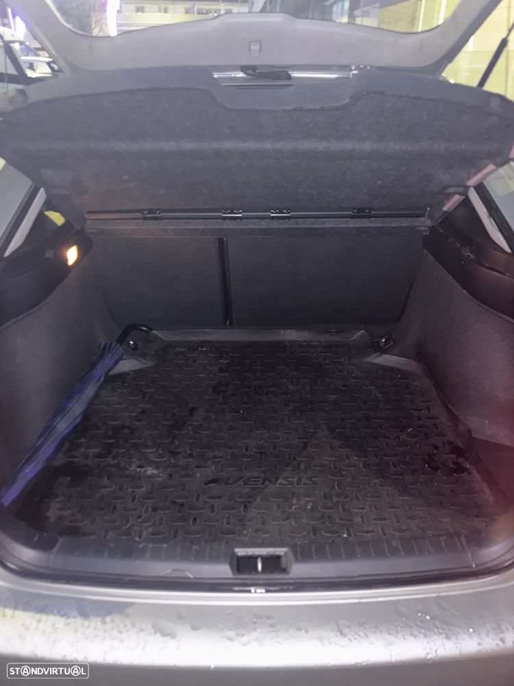 Toyota Avensis LB 2.0 D-4D - 7