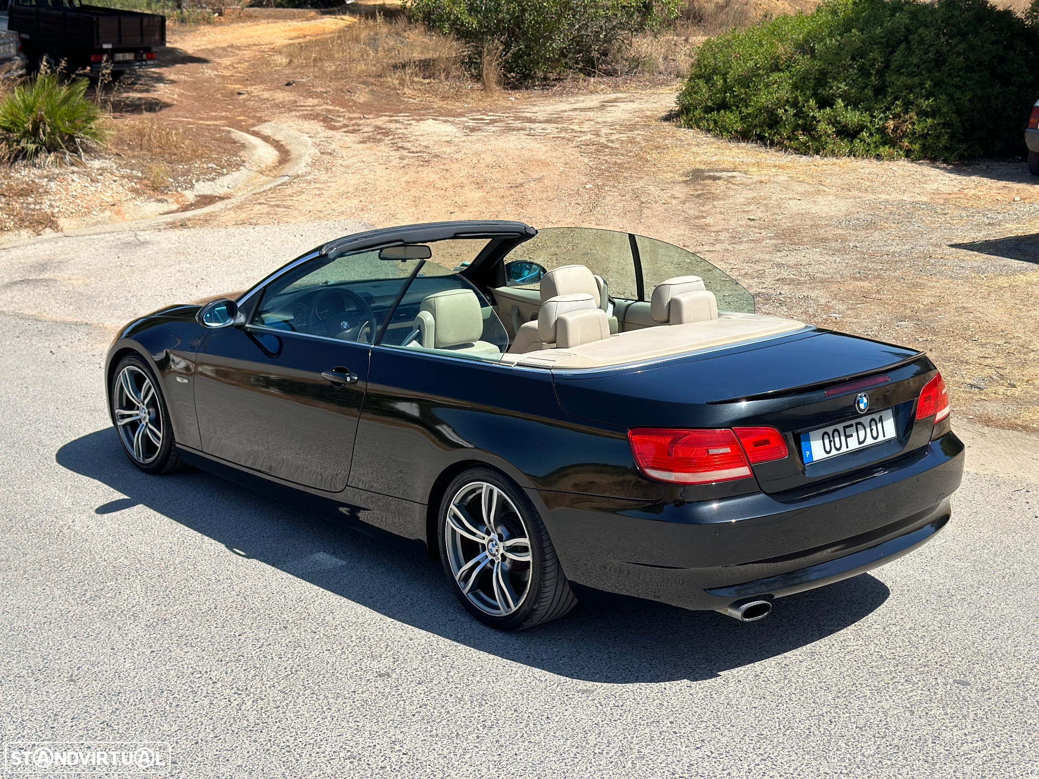 BMW 320 i Intense - 2