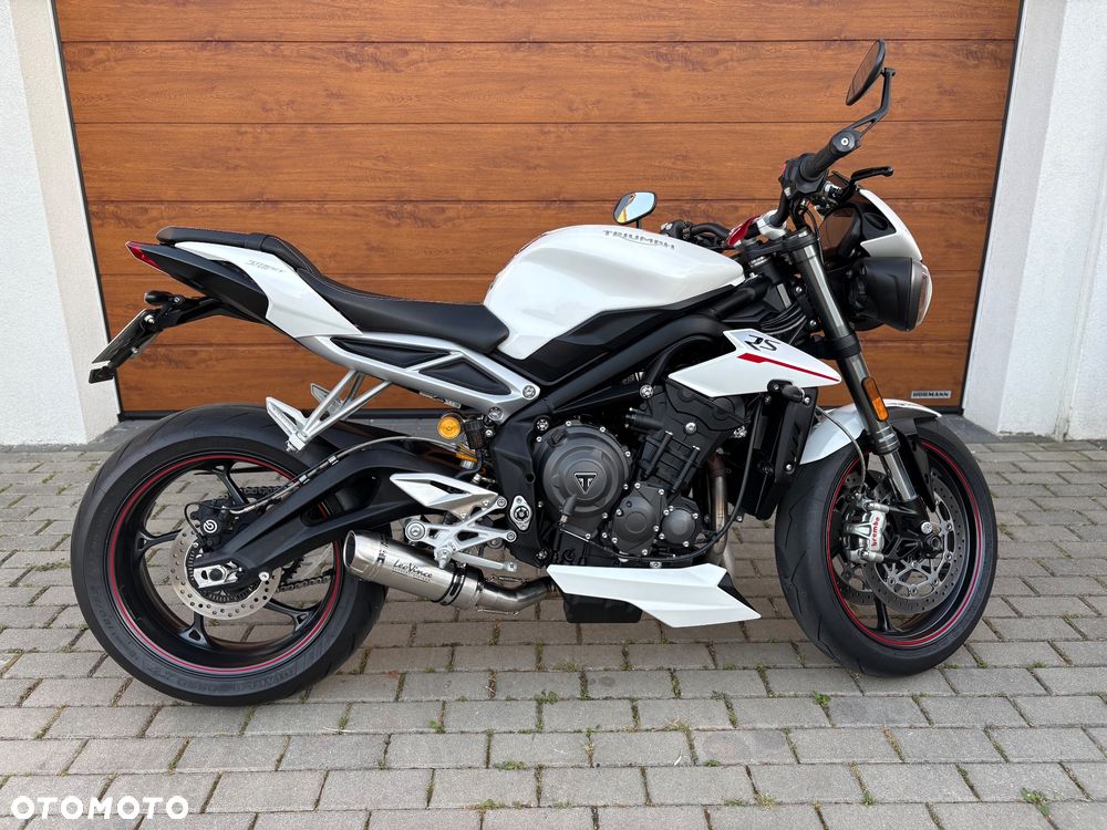 Triumph Street Triple - 4