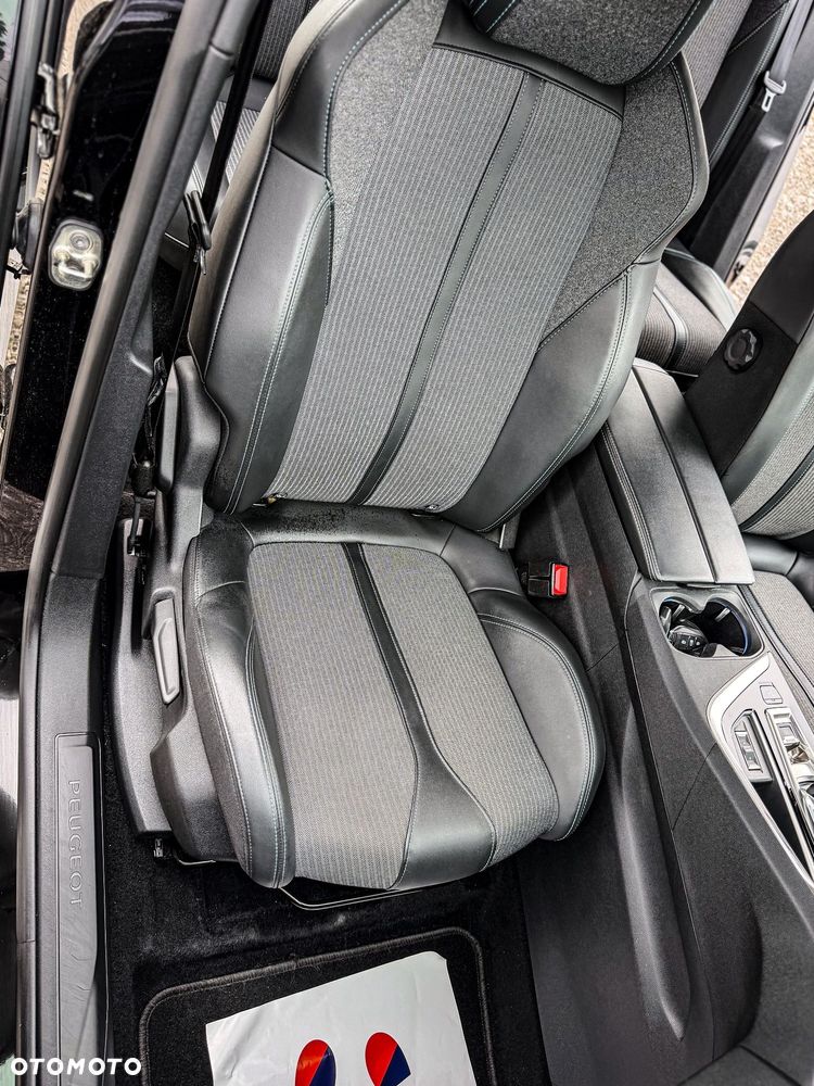 Peugeot 3008 BlueHDi 130 Stop & Start EAT8 Allure Business-Paket - 21