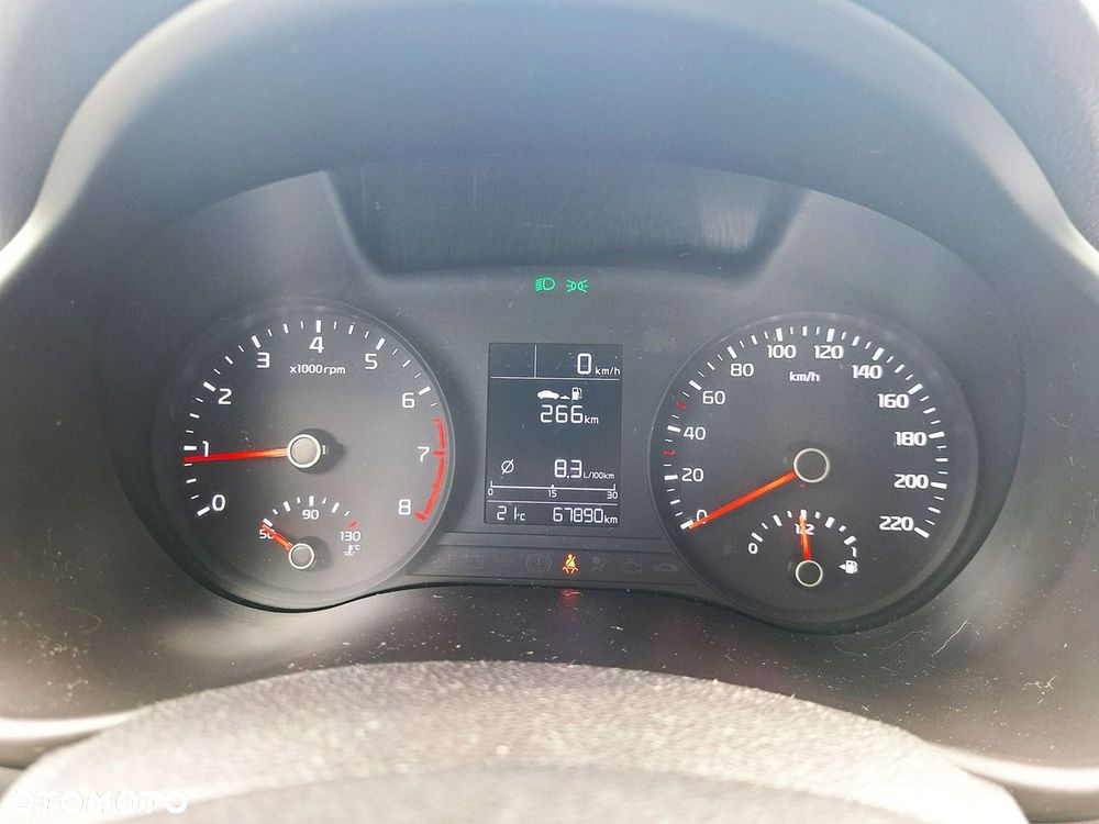 Kia Stonic 1.4 L - 19