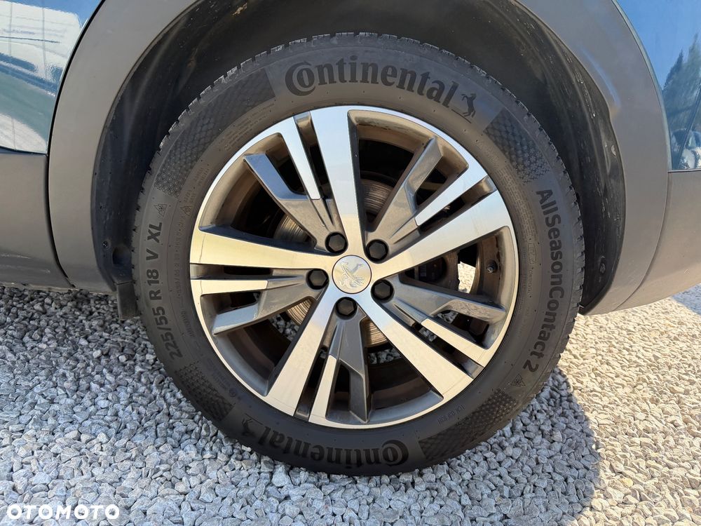 Peugeot 3008 PureTech 130 Stop & Start EAT6 Allure - 8