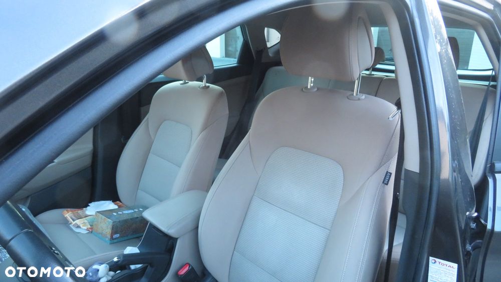 Hyundai Tucson 2.0 CRDI BlueDrive Comfort 2WD - 6