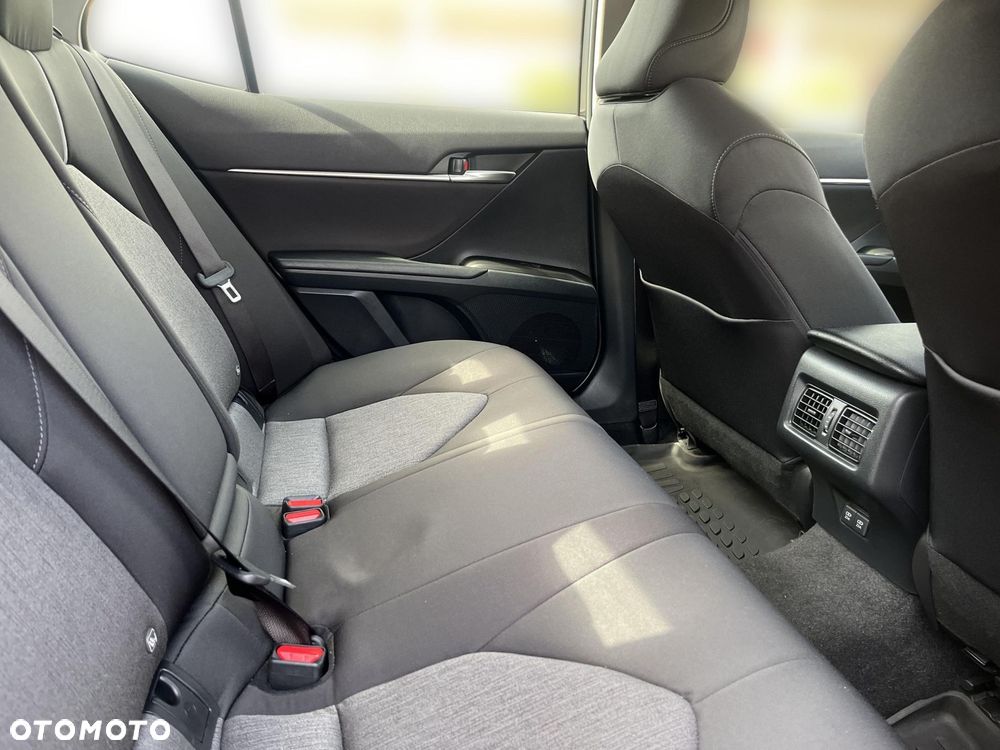 Toyota Camry 2.5 Hybrid Comfort CVT - 10