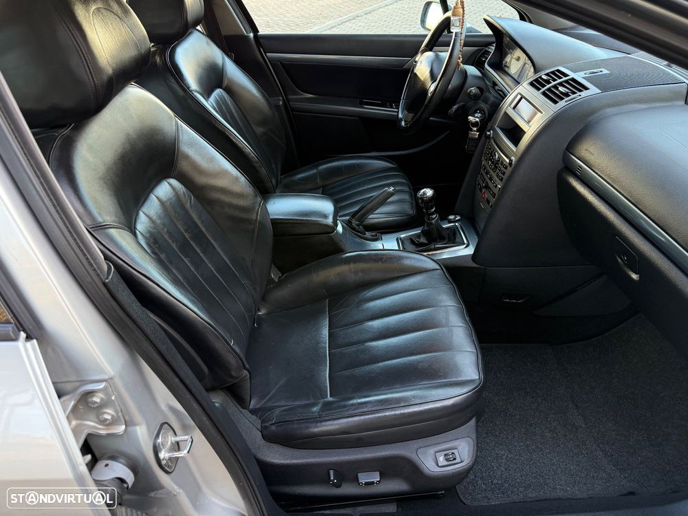 Peugeot 407 SW 2.0 HDi Executive - 17