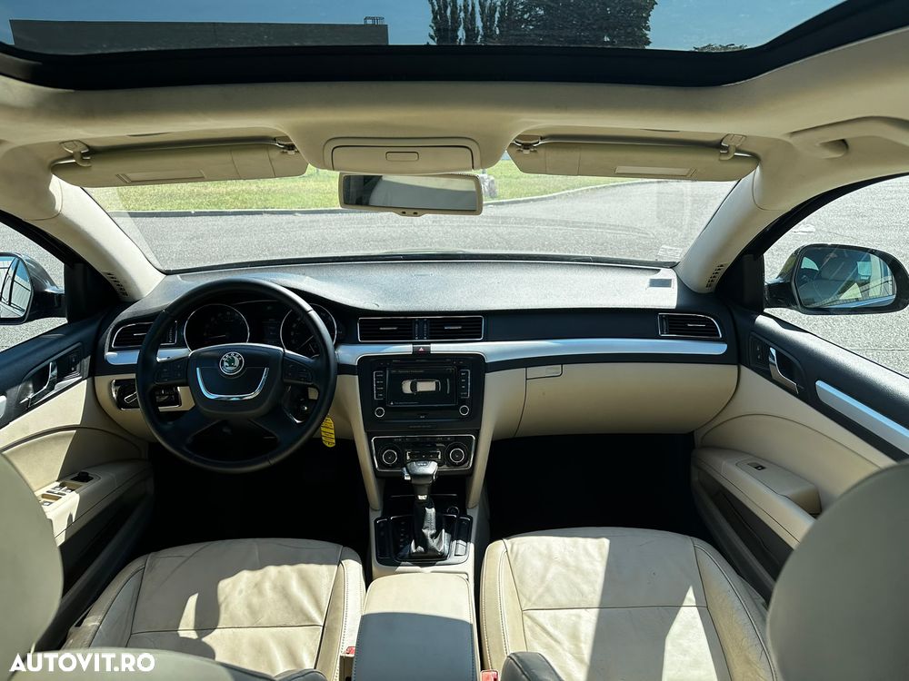 Skoda Superb 2.0 TDI Elegance DSG - 4