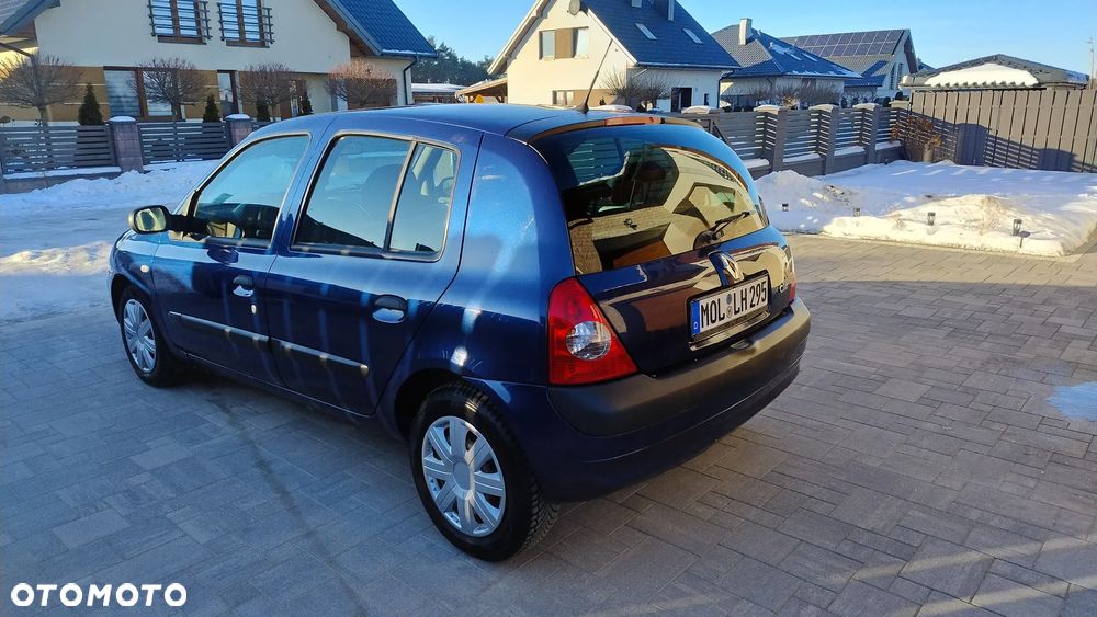 Renault Clio 1.2 16V Confort Authentique - 4