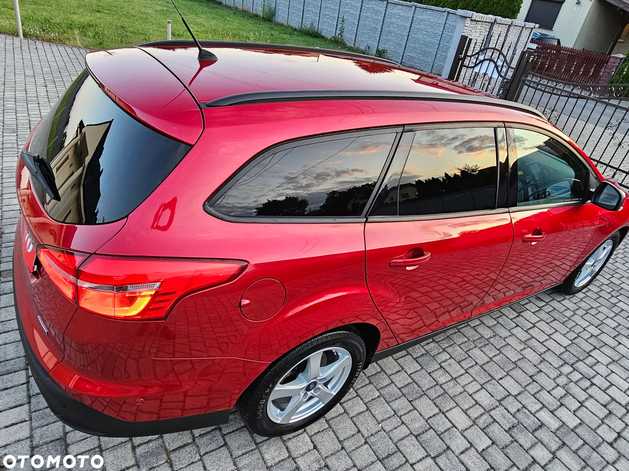 Ford Focus Turnier 1.0 EcoBoost Start-Stopp-System ACTIVE X - 19