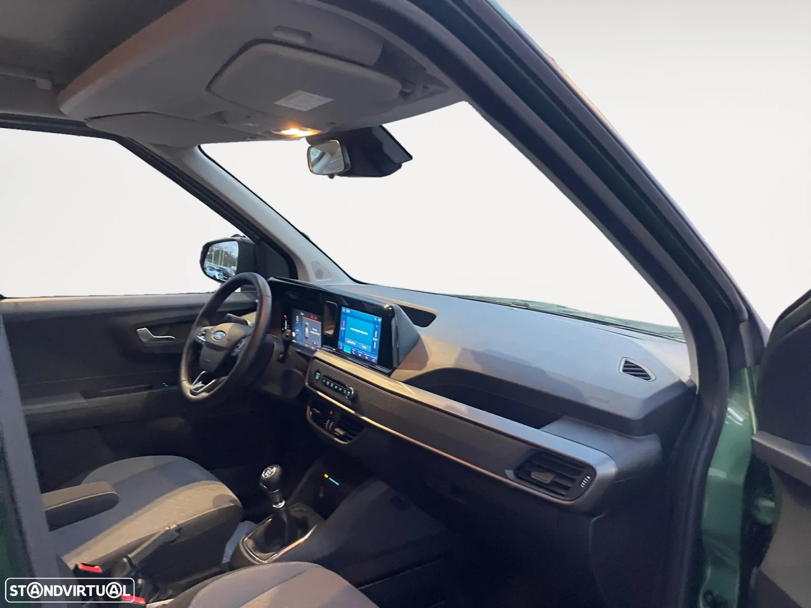 Ford Tourneo Courier 1.0 EcoBoost Titanium - 14