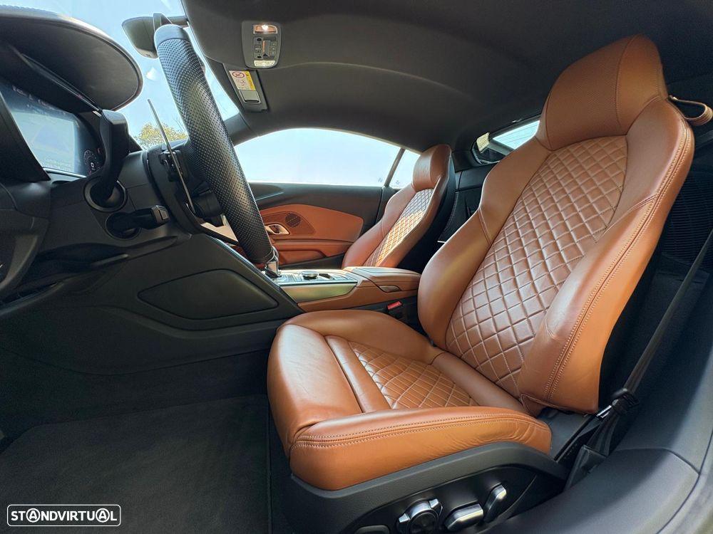 Audi R8 Coupé 5.2 FSI V10 S tronic - 12