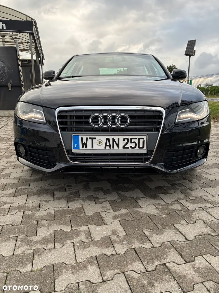 Audi A4 Limousine - 7