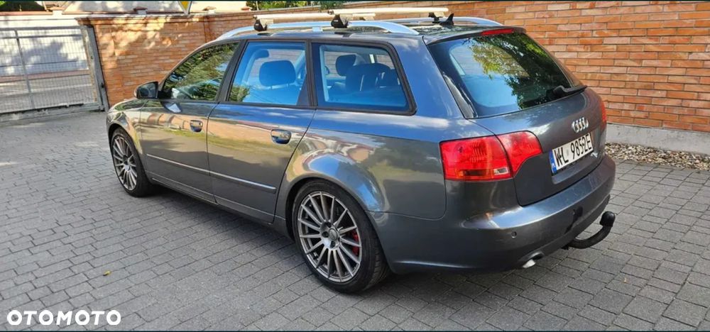 Audi A4 Avant 2.0 TDI DPF Quattro - 1