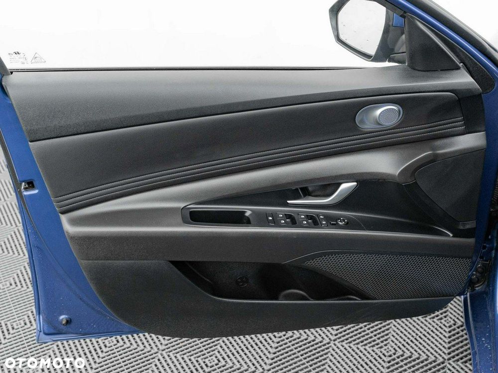 Hyundai Elantra 1.6 Modern - 11