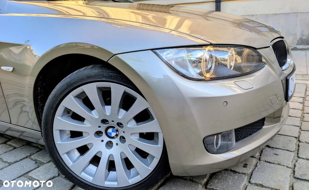 BMW Seria 3 320i - 21
