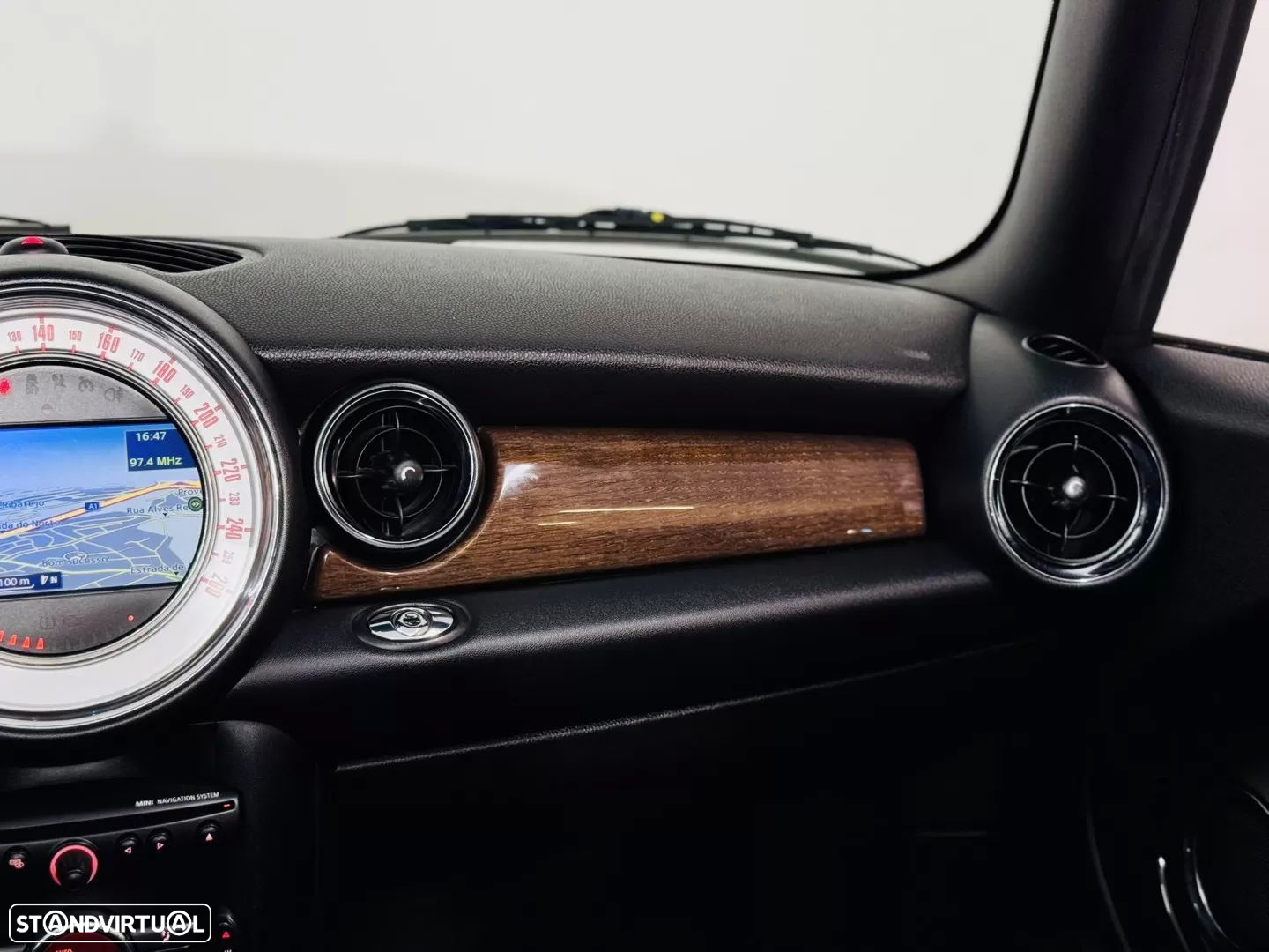 MINI Cabrio Cooper D - 36